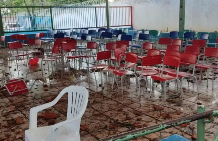 ​Chuva arranca telhado de escola em Goiânia e deixa crianças feridas