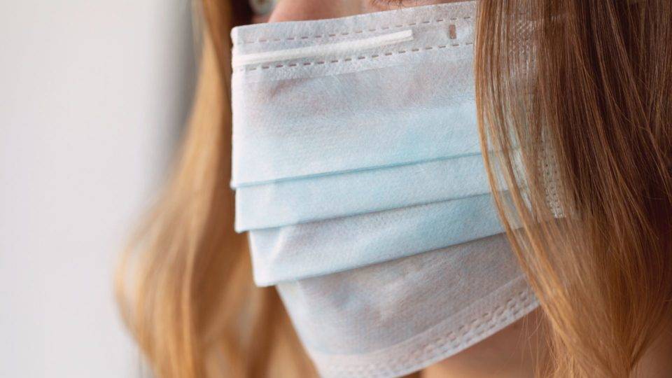 Saúde recomenda retorno de máscara em Abadia por causa da Covid