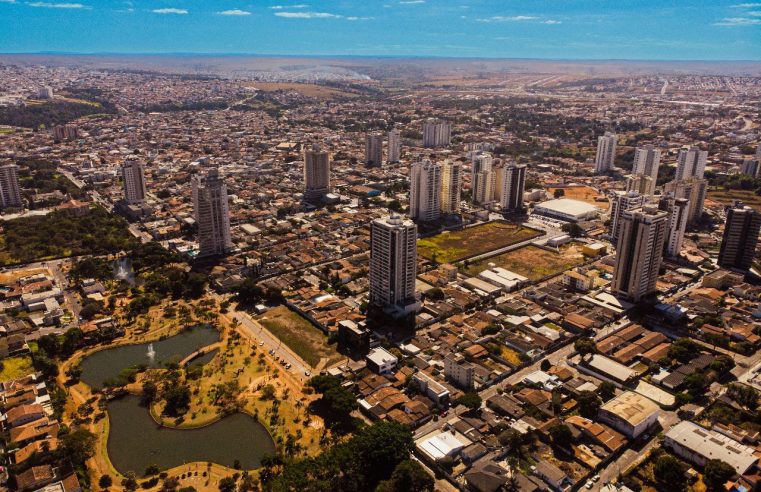 Prefeitura de Anápolis abre concurso com salários de até R$ 6,7 mil