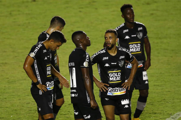 Eliminado  Botafogo frustra semifinal Sul-Americana entre brasileiros