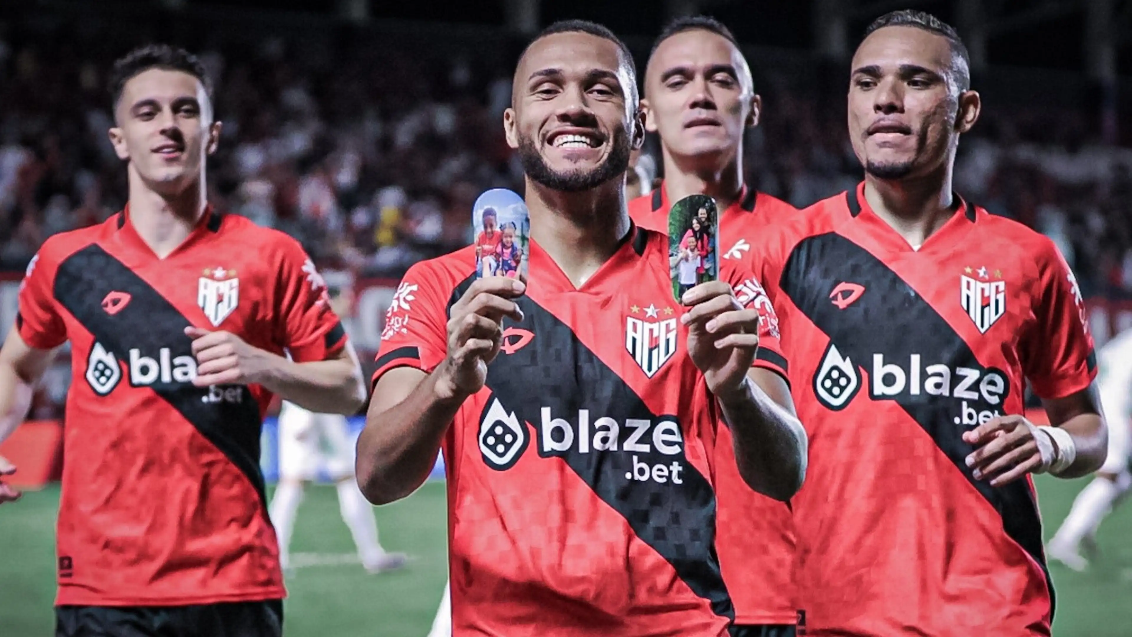 Atlético Goiano emplaca terceira vitória consecutiva