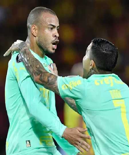 Líder do Brasileirão só empata em casa na Sul-americana; Palmeiras faz 4 x 0 pela Libertadores fora de casa