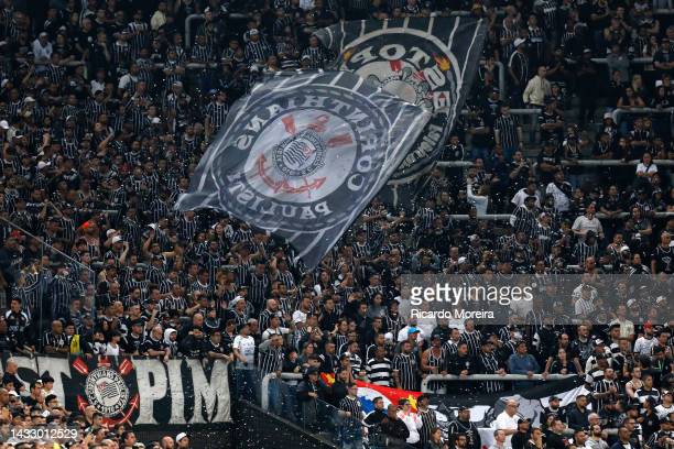 Corinthians é o primeiro semifinalista da Sul Americana; Inter o primeiro da Libertadores