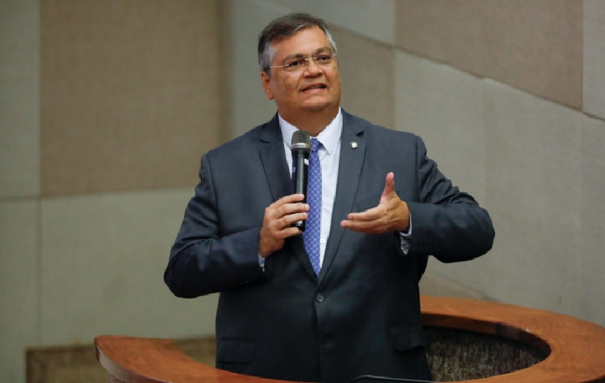É injusto colocar no mesmo texto Flávio Dino e Comando Vermelho